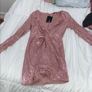 Mauve sequin v neck long sleeve dress